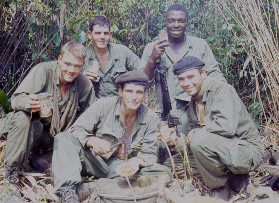 Recondo_Ranger_Dave_w_4_Recondomen